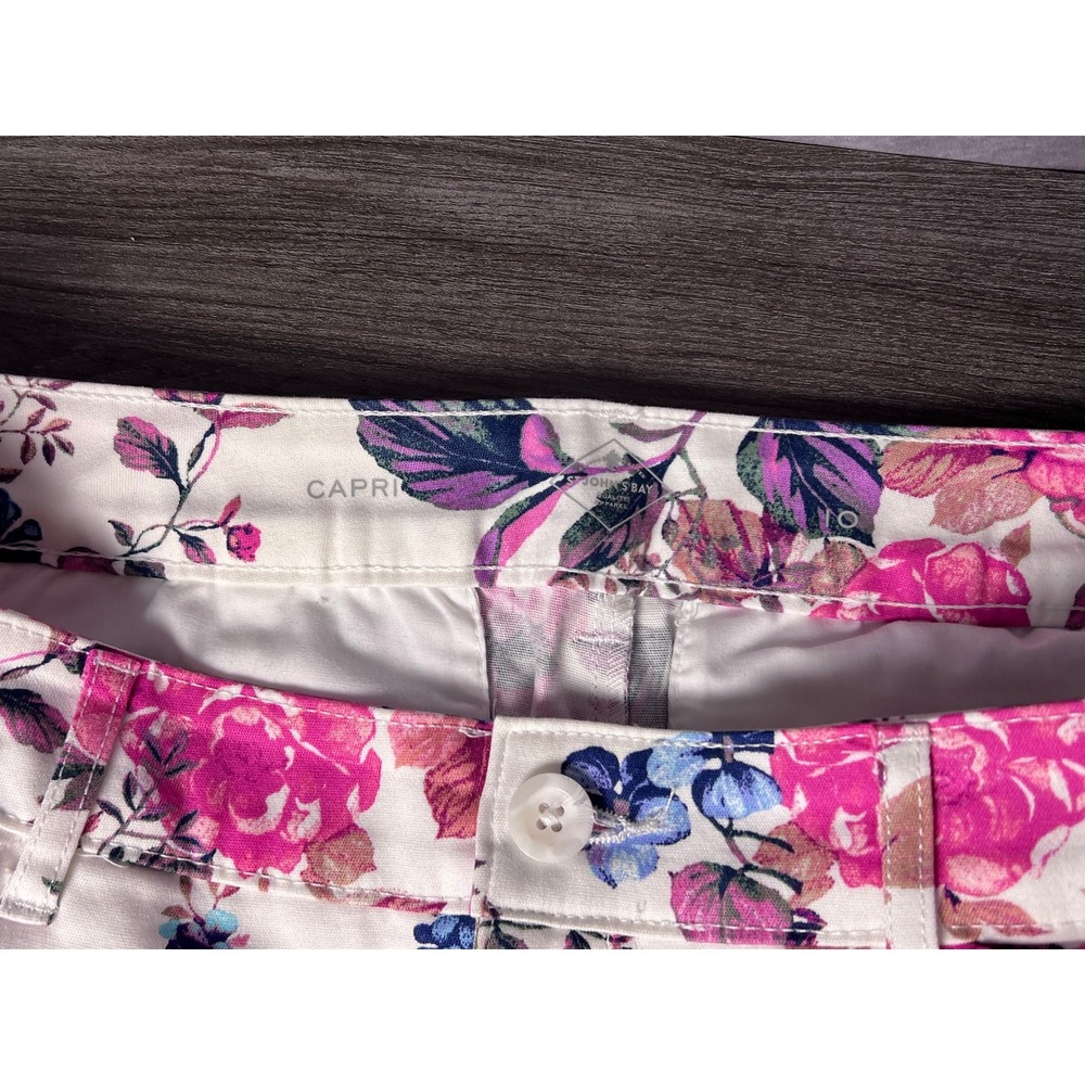 St. John's Bay Floral Capri Pants Pink Blue Cotton Stretch Size 10 Cottagecore - Picture 3 of 9